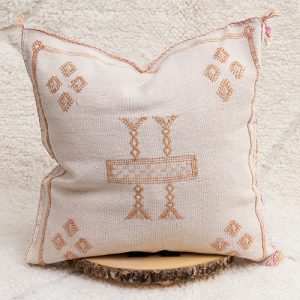 Cactus silk pillow baby pink2