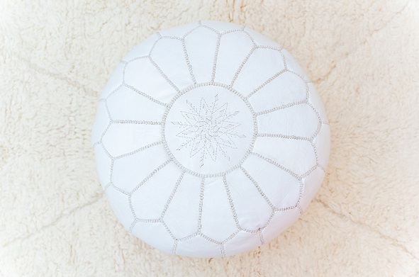 White Moroccan pouf (2)